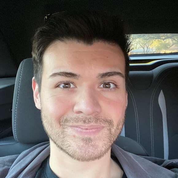 Meet your Posher, Chris - Picture 1 of 1